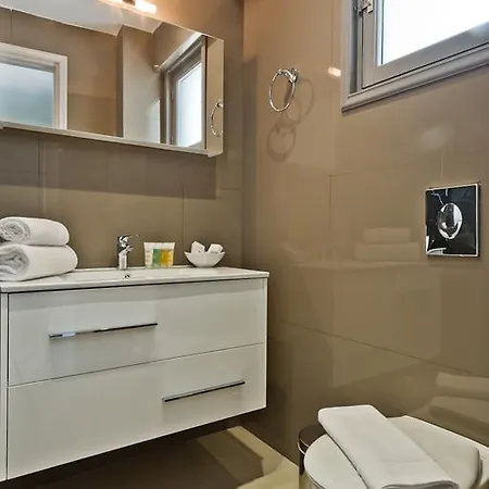 Nereus Luxurious Suites Karpathos Exterior foto