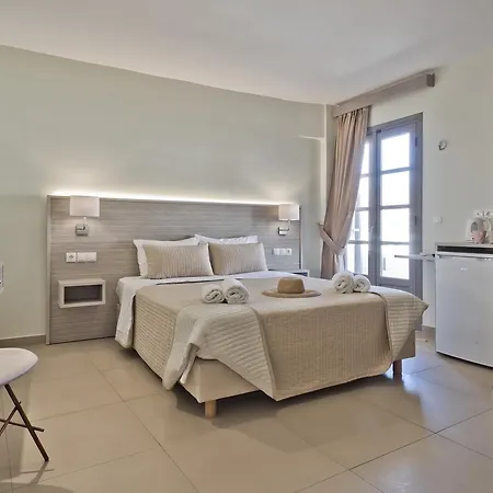 Nereus Luxurious Suites Karpathos Exterior foto