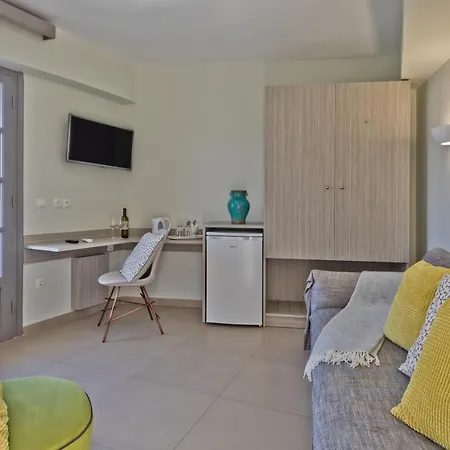 Nereus Luxurious Suites Karpathos Exterior foto