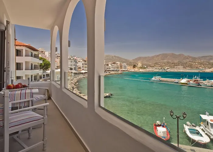 Nereus Luxurious Suites