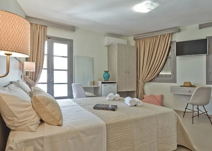 Nereus Luxurious Suites